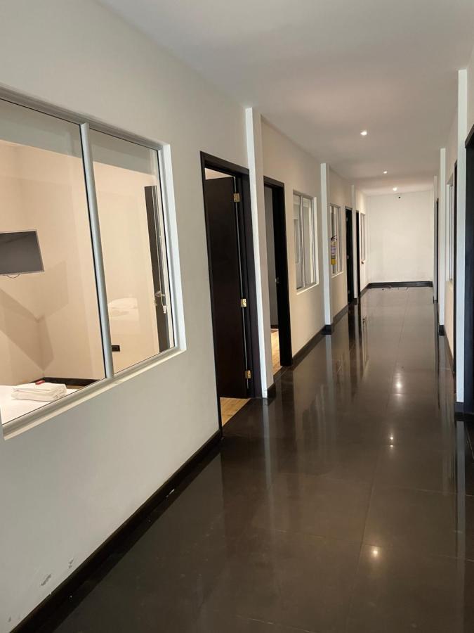 Zugi Inn Hotel Leticia Bagian luar foto