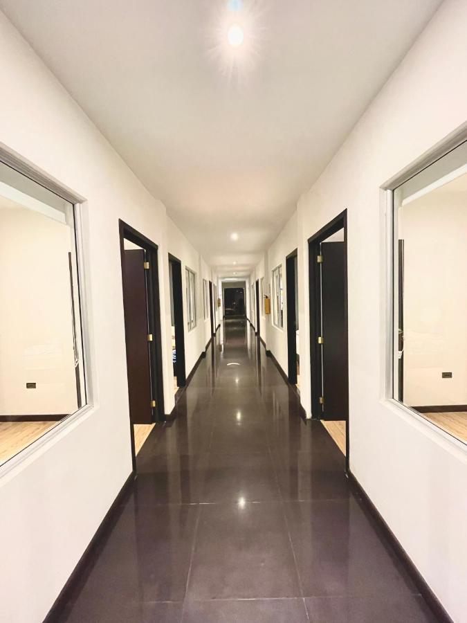 Zugi Inn Hotel Leticia Bagian luar foto